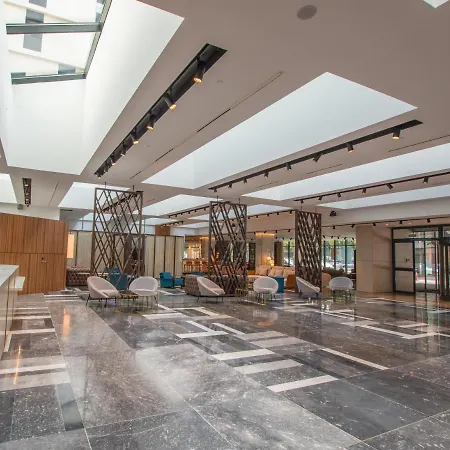 Giralda Center إشبيلية