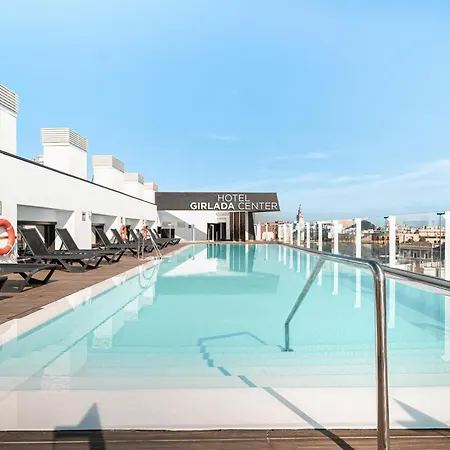 Giralda Center Hotel 4*