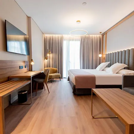 Giralda Center 4* Sewilla