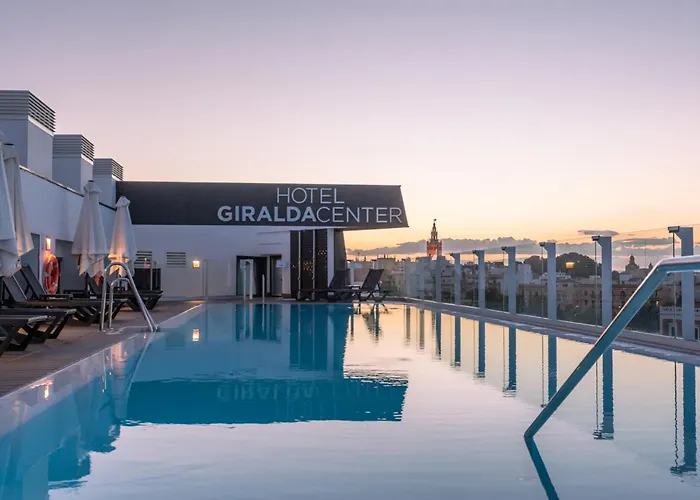 Giralda Center Hotel 4*